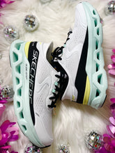 Skechers-Glide Step Atlus