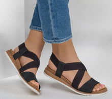 Skechers-Desert Kiss Low