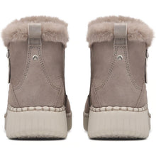 Skechers-Wilshire Blvd Fresh Zip