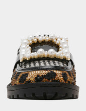 Betsey Johnson-Grayce