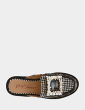 Betsey Johnson-Grayce