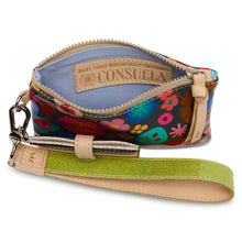 Consuela-Amelie Combi