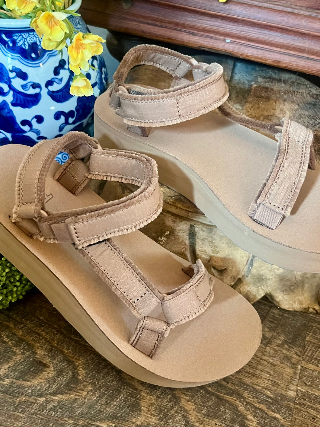 Teva-Midform Universal Canvas