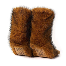 Oooh Yeah Socks-Bigfoot Stomp Slipper Socks