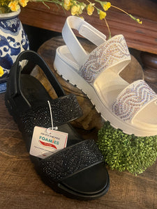 Skechers-Arch Fit Footsteps Elegance