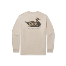 Southern Marsh-LS Vintage Duck Decoy Tee - Camo